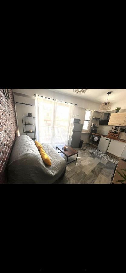 Apartment T2 Face A La Mer Avenue De La Californie *