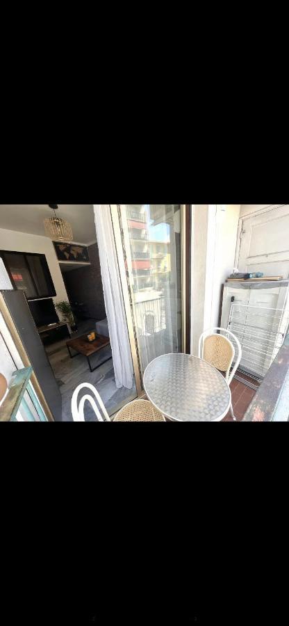 T2 Face A La Mer Avenue De La Californie Nizza